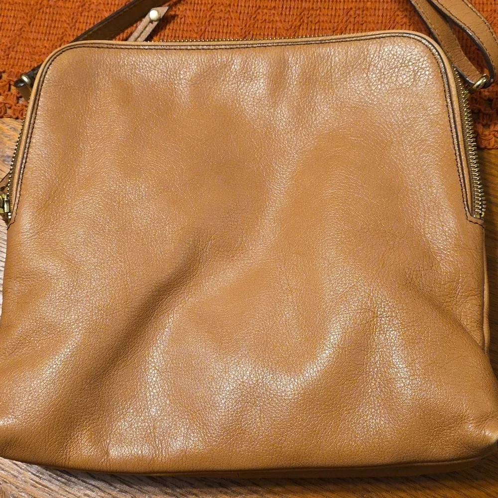 Banana Republic Butter Soft Leather Double Pouch Crossbody